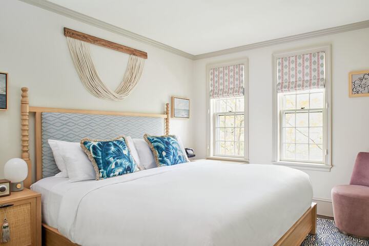 Faraway Nantucket