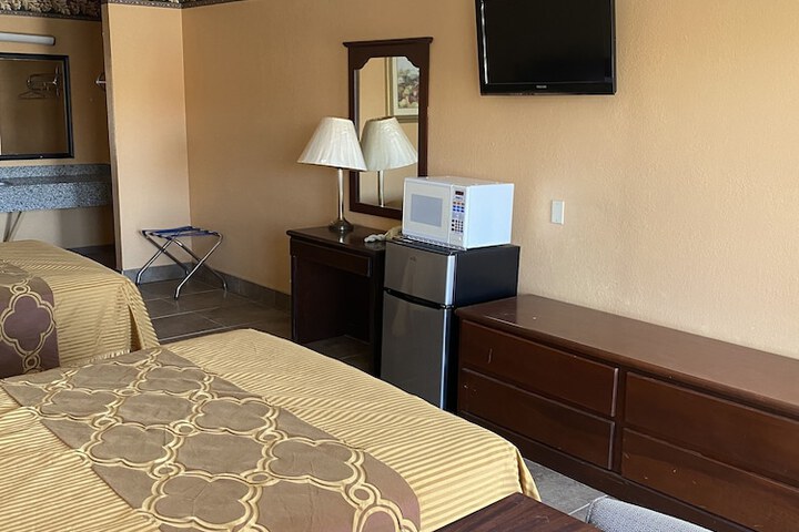 Executive Inn and Suites