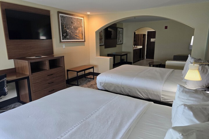 Best Western Casa Villa Suites