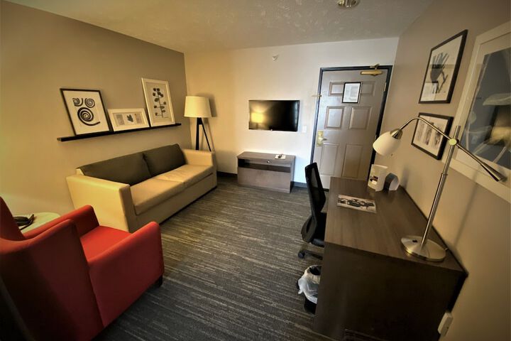 Country Inn & Suites by Radisson Council Bluffs, IA