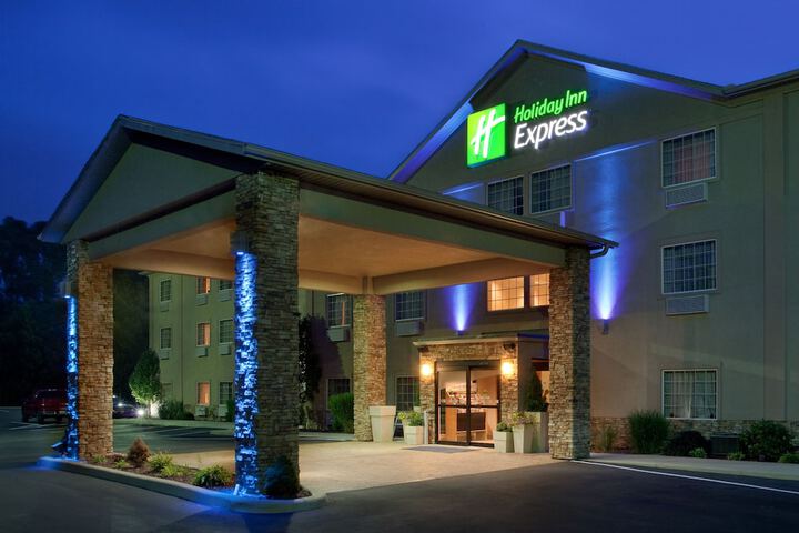 Hotel 2 of 34