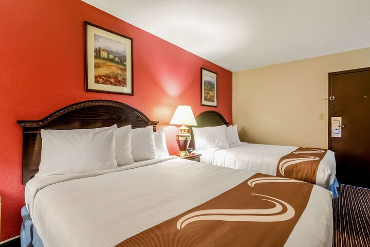 Room 15 of 36