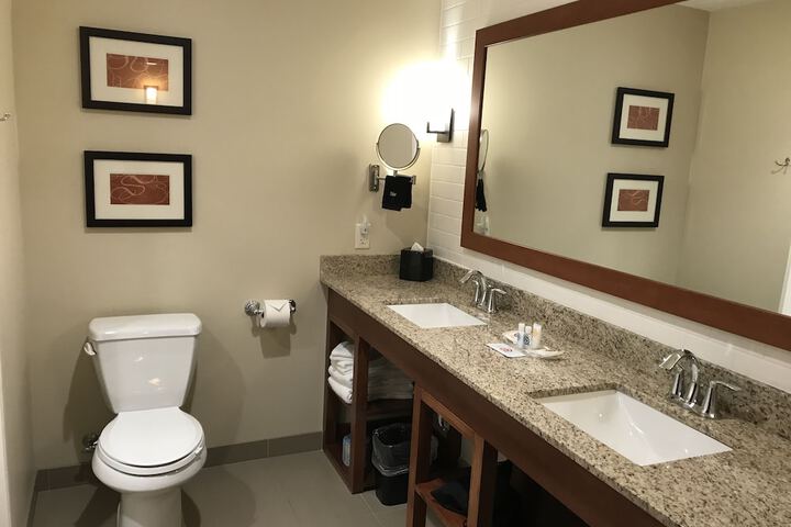 Room 11 of 42