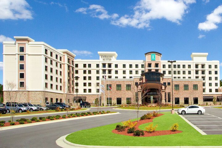 Embassy Suites by Hilton Fayetteville Fort Bragg