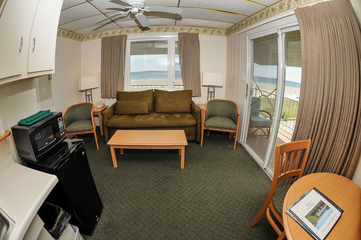 Friendship Oceanfront Suites