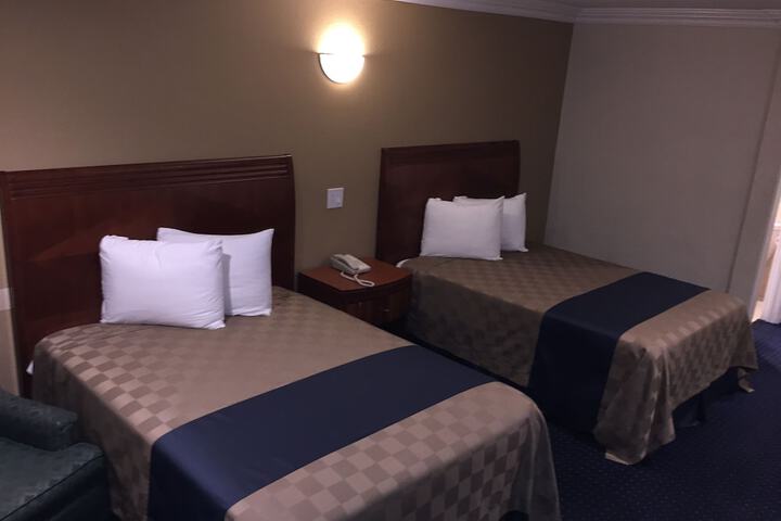 Room 43 of 66