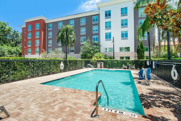 Holiday Inn Express Hotel & Suites Orlando - Apopka by IHG