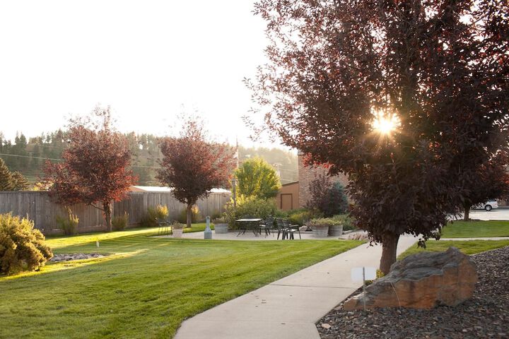 Property Grounds 27 of 27