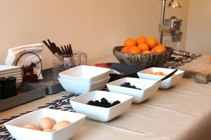 Breakfast/Coffee Service 43 of 48