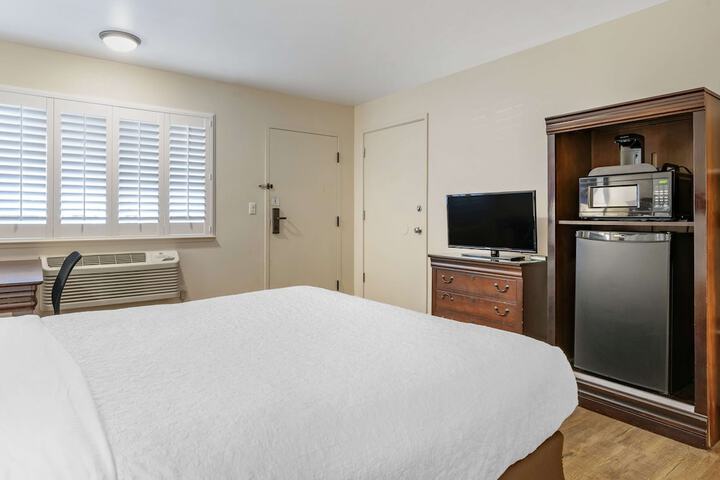 Room 47 of 54