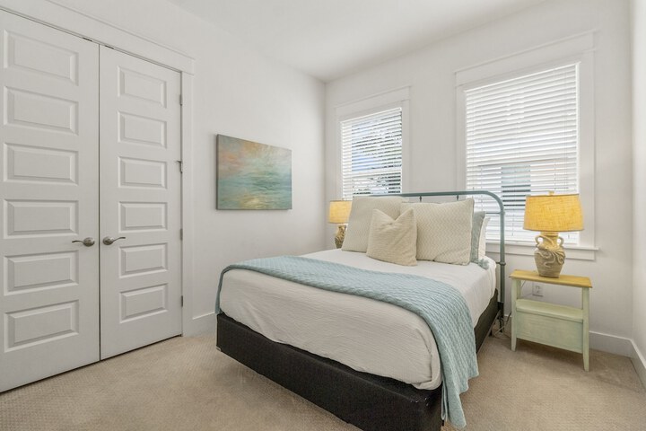 Prominence on 30A by Panhandle Getaways