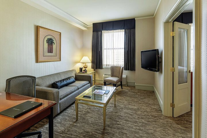 Hilton Cincinnati Netherland Plaza