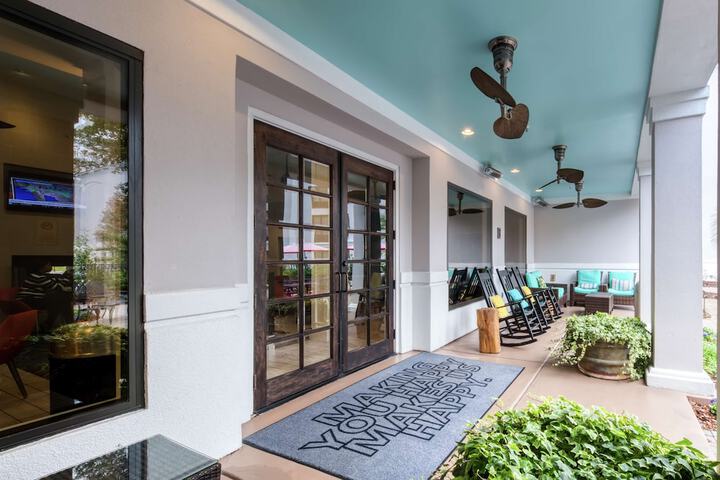Terrace/Patio 102 of 106