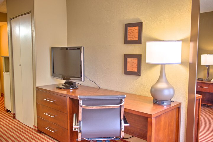Room 17 of 60