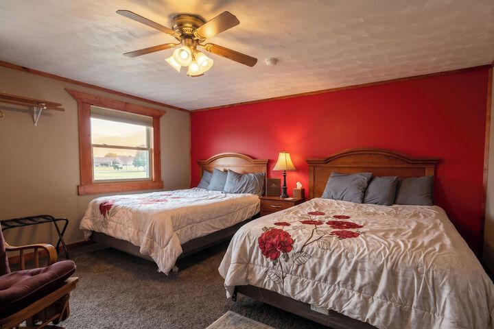 KJs Inn and Suites by OYO Gettysburg U.S. Hwy 212