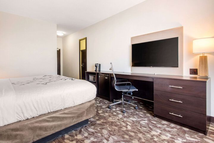 Sleep Inn & Suites Middletown - Goshen