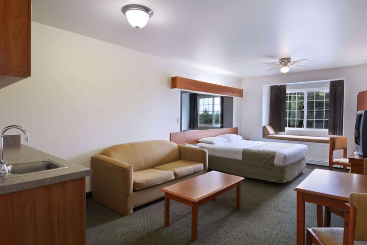 Room 21 of 30