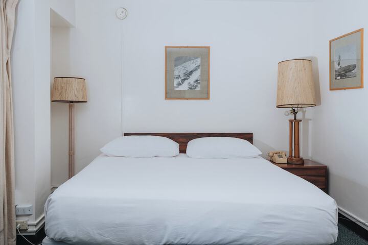 Room 35 of 90
