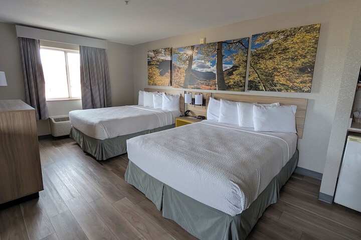 Days Inn & Suites by Wyndham Castle Rock