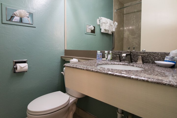 Room 12 of 21