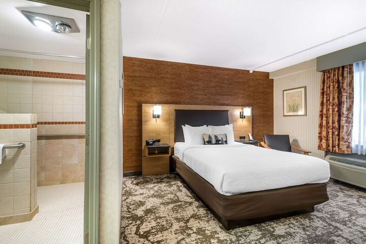 Room 41 of 125