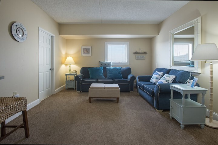 Room 16 of 42