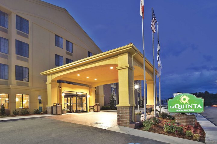 Hotel 3 of 50
