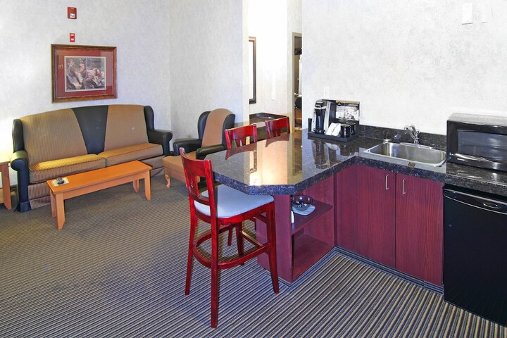 Room 25 of 58
