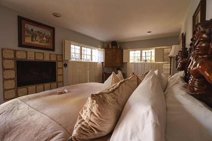 Room 15 of 51