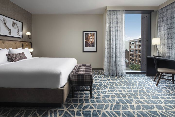 Hotel Distil Autograph Collection