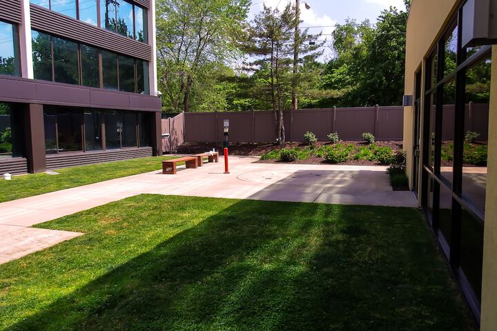 Hotel Exterior 52 of 56