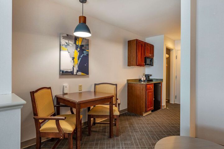 Room 34 of 44