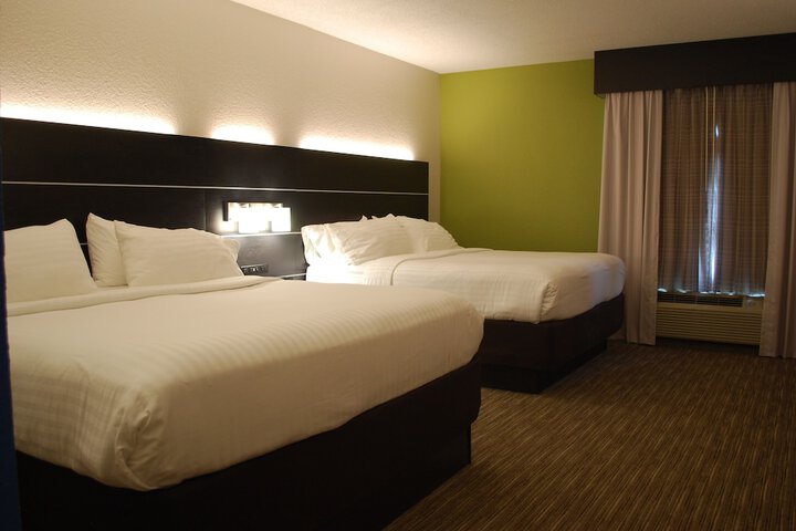 Holiday Inn Express Hotel and Suites Kingsport by IHG