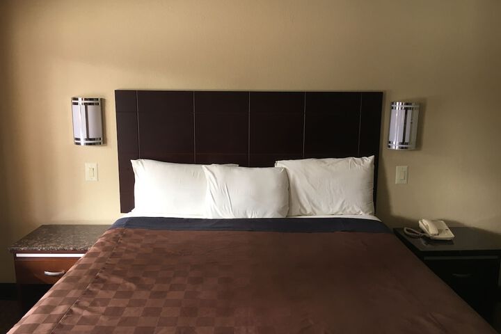 Room 16 of 41