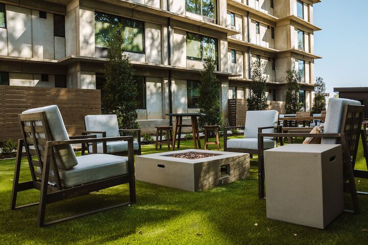 Brut Hotel