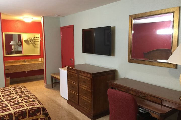 Room 14 of 29