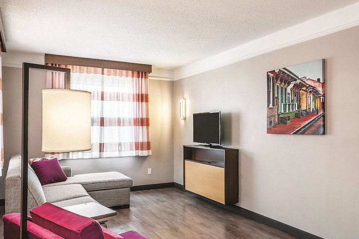 Room 45 of 65