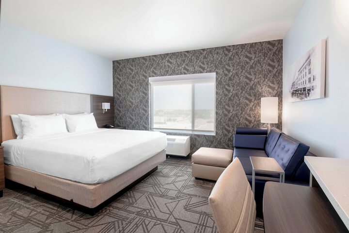 Room 21 of 31