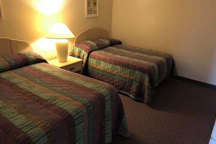 Room 12 of 20