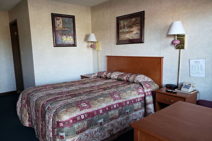 Room 13 of 43