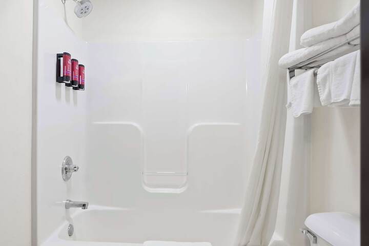 SureStay Plus Hotel by Best Western Bettendorf