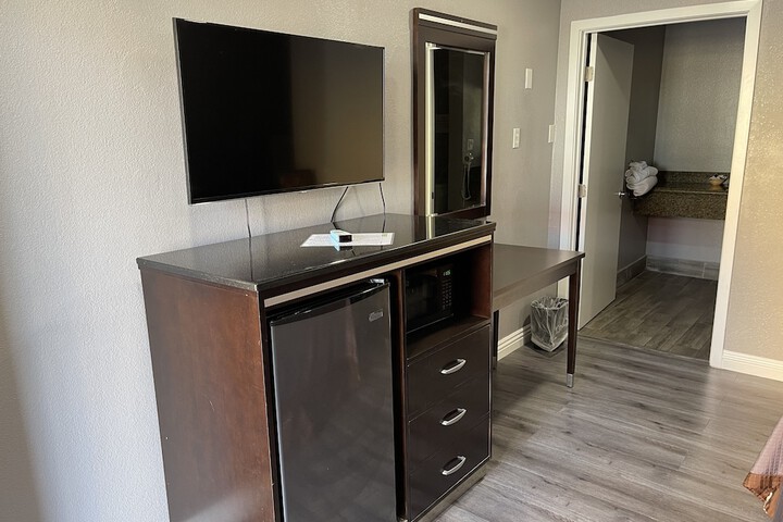 Room 17 of 22