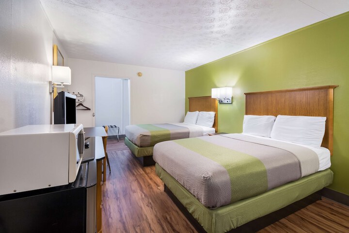 Motel 6 Parkersburg WV