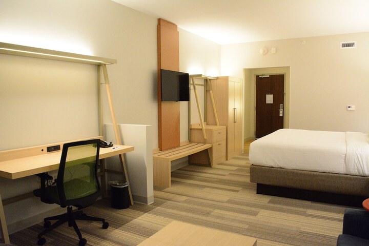 Room 20 of 52