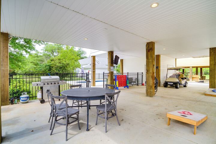 Waveland Vacation Rental w / Private Heated Pool
