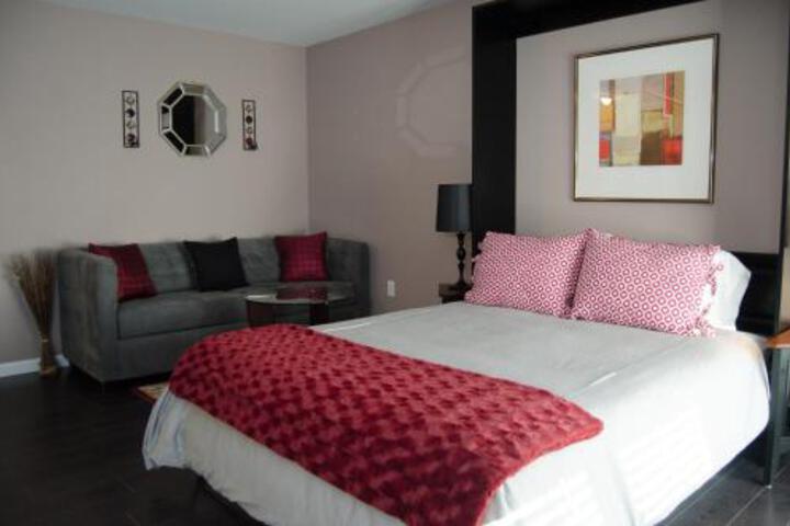The Hertzog Homestead Bed & Breakfast