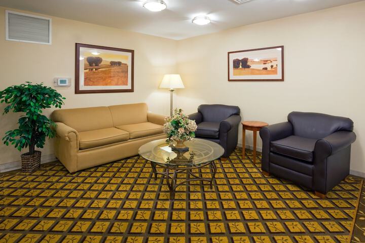 Hotel 4 of 28