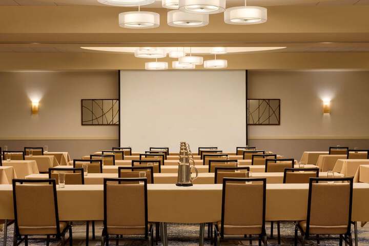 Embassy Suites by Hilton Boston Waltham