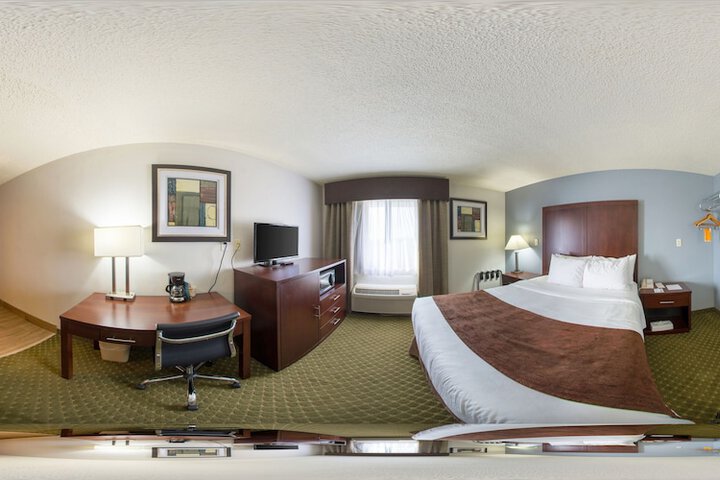 Room 13 of 44