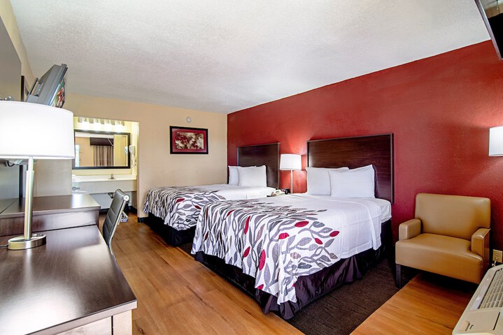 Red Roof Inn & Suites Greenwood SC